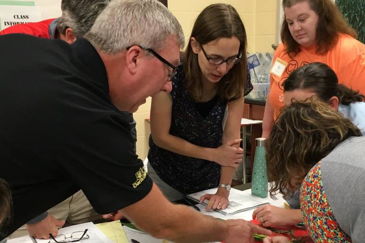 Bexley teacher shares about Feed the World workshop