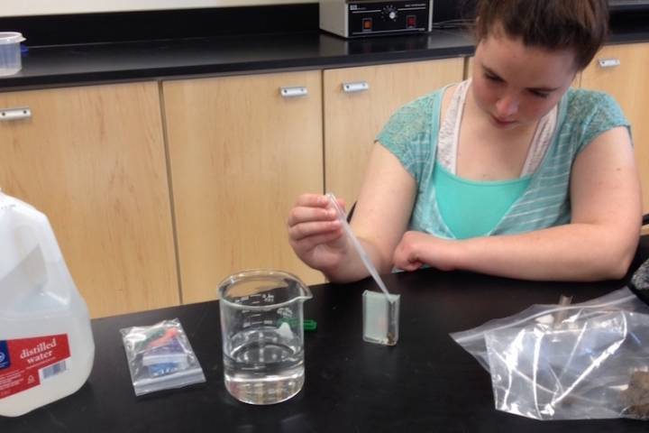 Cross-curricular study of book “The Martian” involves hands-on science